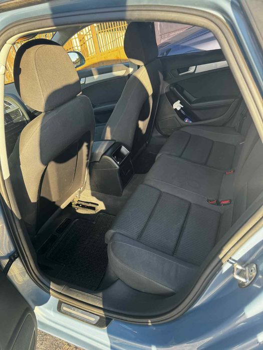 Audi A4 B8 2.0 TDI • Cutie manuală • Scaune încălzite •Revizie recentă