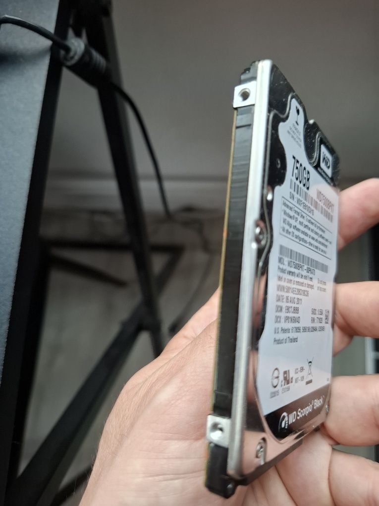 Hard disk HDD laptop 750 GB