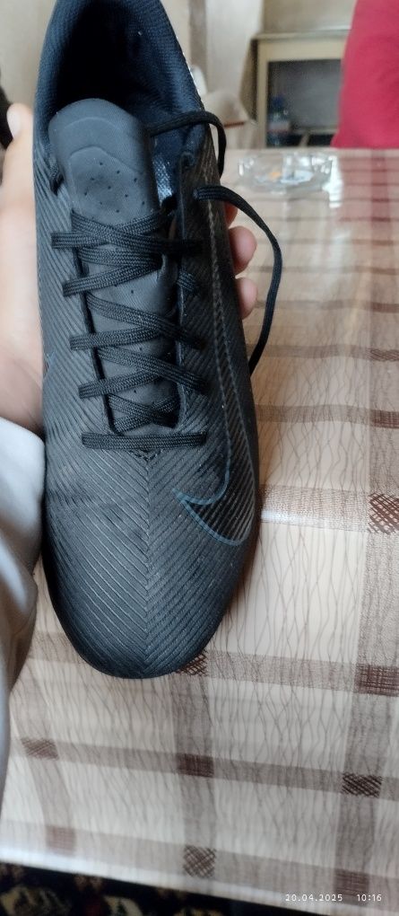 Калеври на Nike чисто нови