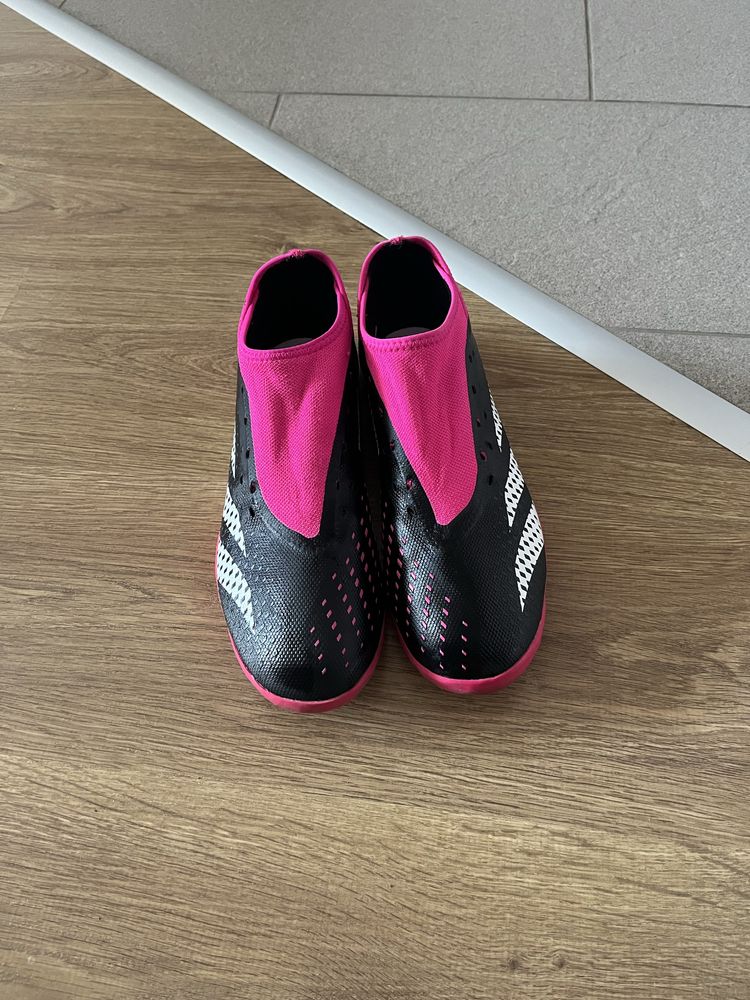 Стоножки Adidas Predator 42 2/3