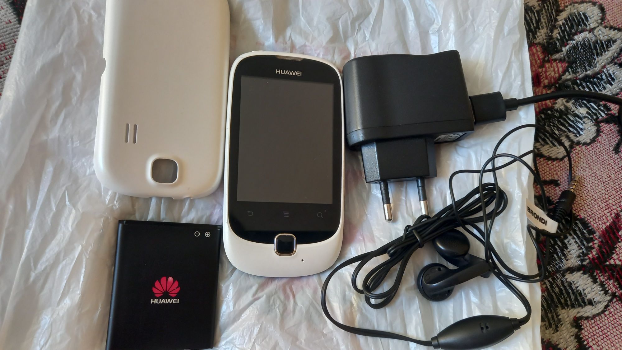 Vand mobil Huawei Ascend y100, alb, mic si usor,baterie originala