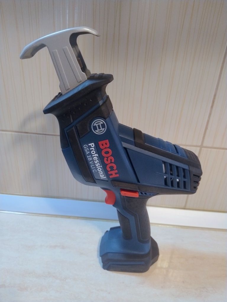 Bosch gsa 18v li c