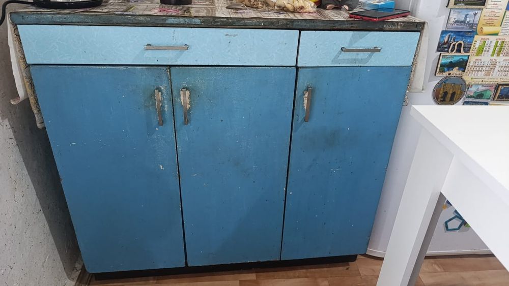 Отдам бесплатно стол