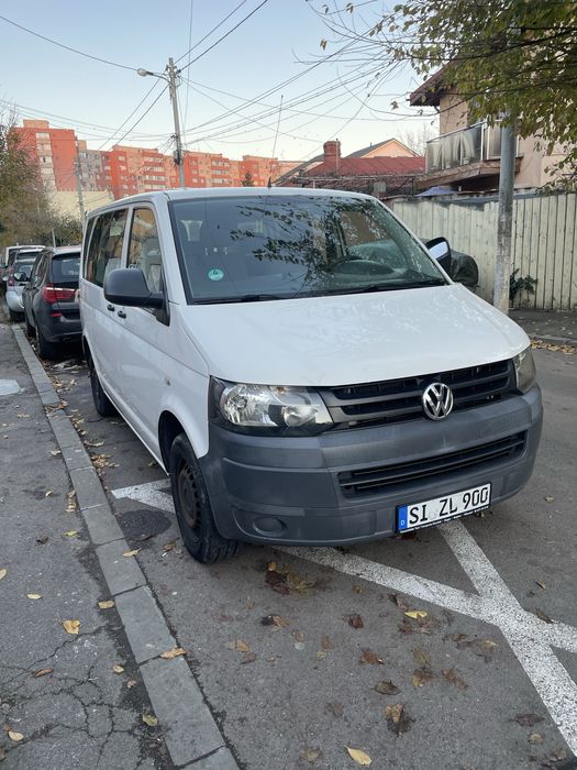 Dezmembrez VW transporter T5 2.0 TDI an 2013