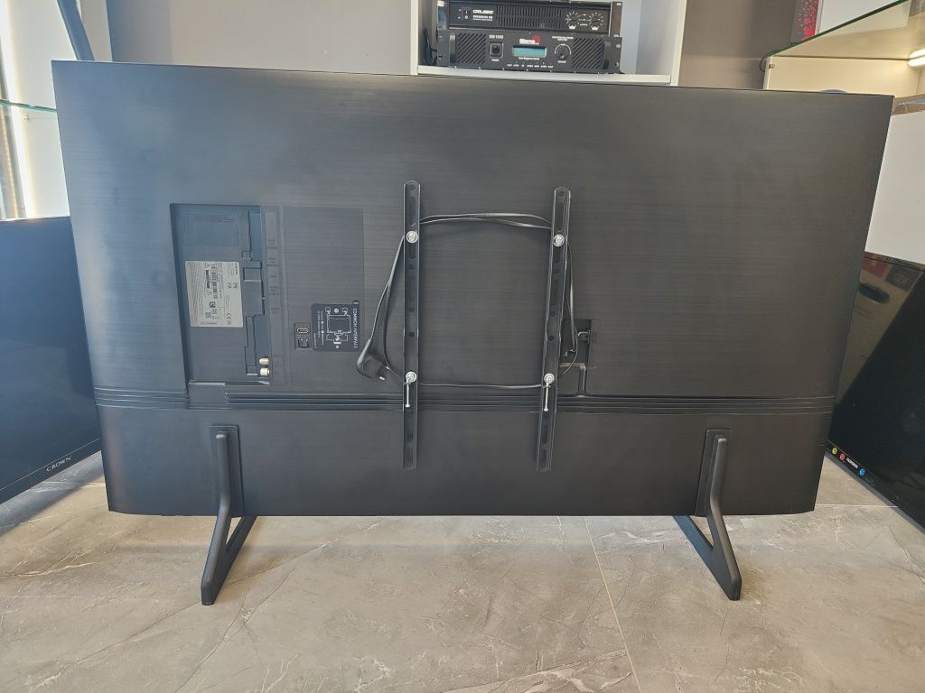Samsung 50" Crystal UHD 4K Smart TV 125см