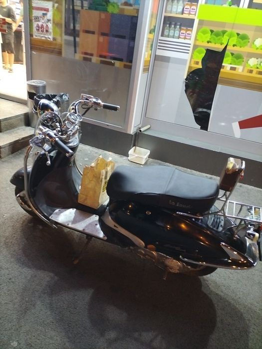 Scuter pe benzina fara permis