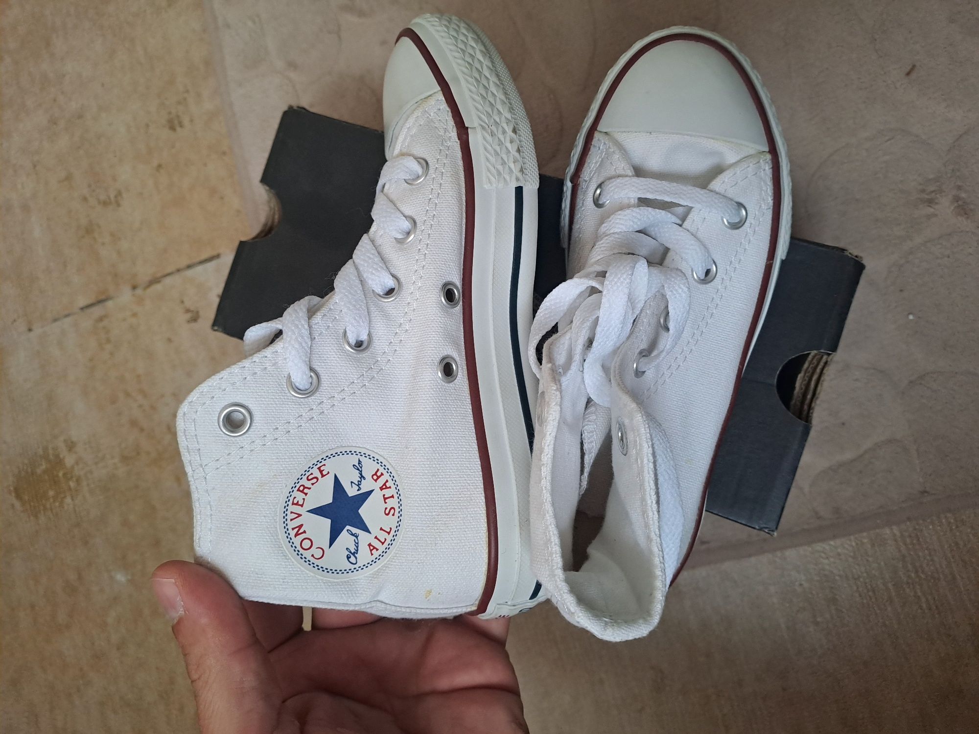 Converse albi mar 30 noi Originali