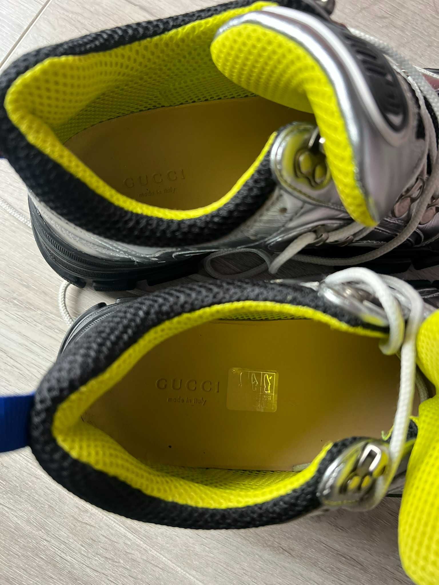 Pantofi sport Gucci Flashtrek cu accesorii bijuterie – mărimea 38+