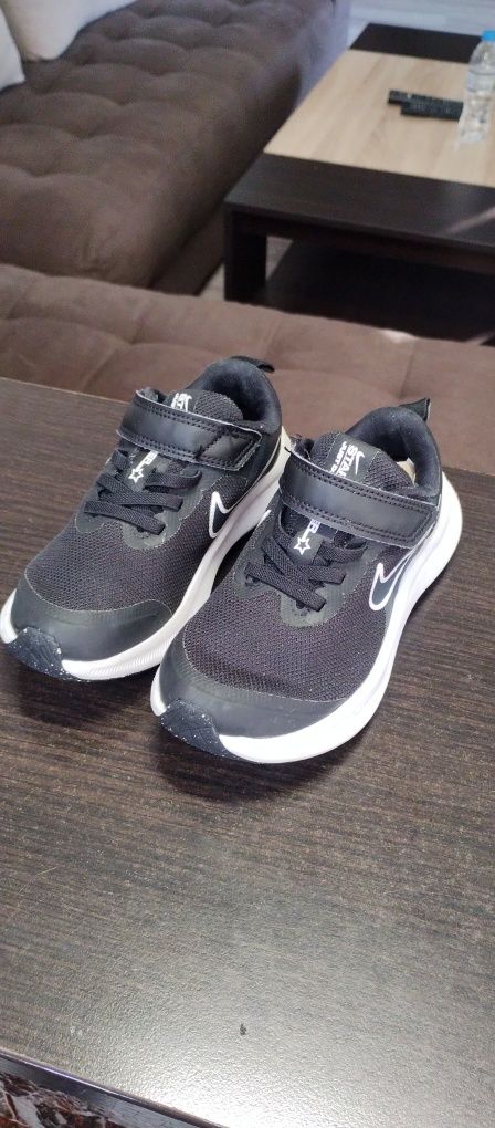 Детски маратонки nike