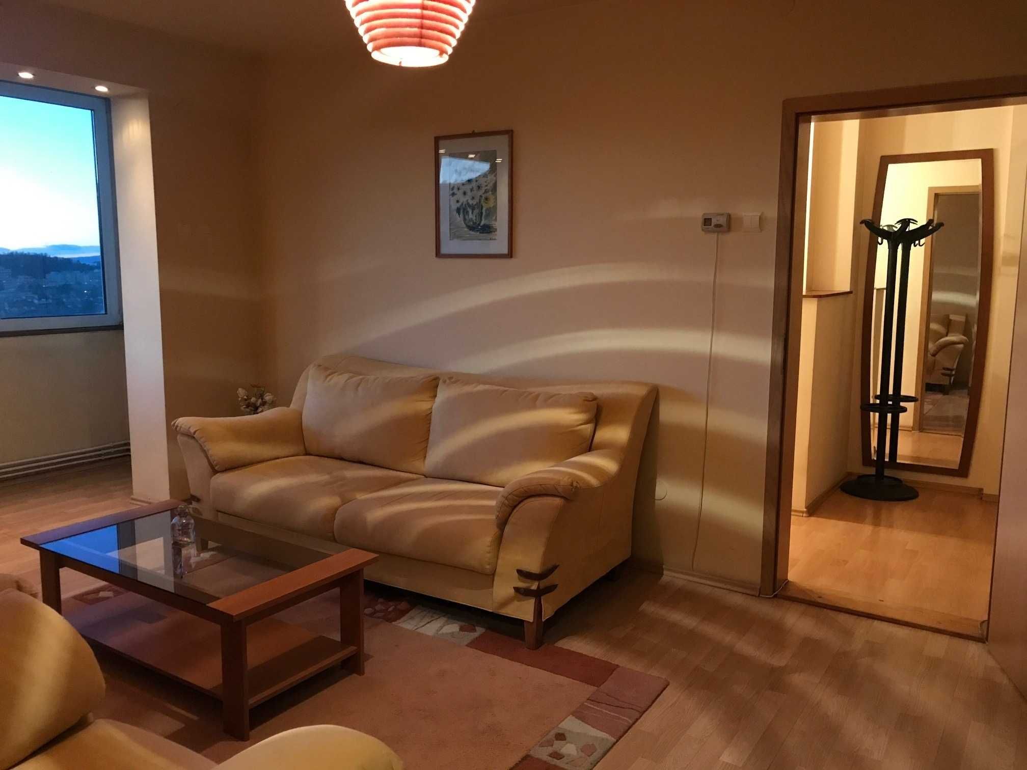 PROPRIETAR inchiriez apartament pe B-dul Saturn, cu loc de parcare