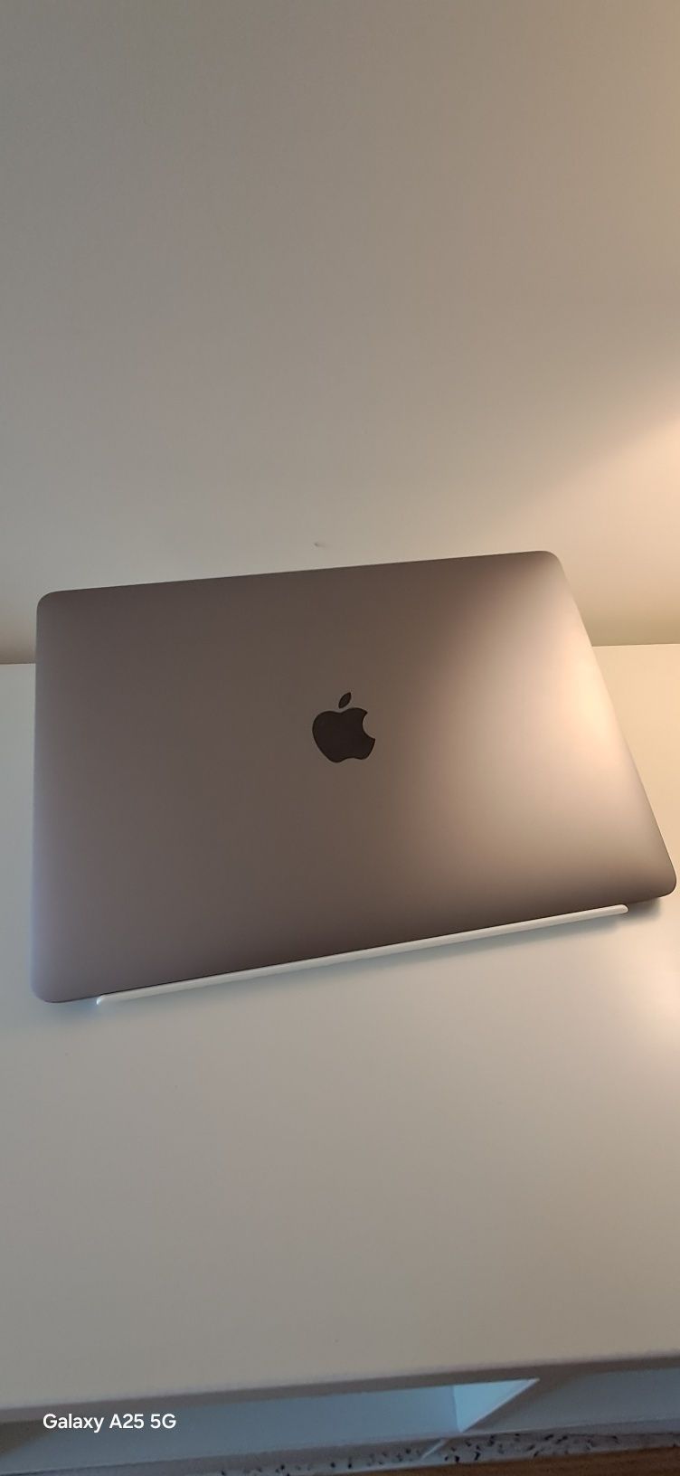 MacBook Pro A1708