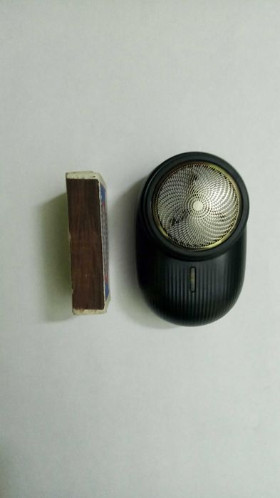 Абсолютно новая супер компактная бритва с комплектом в коробке