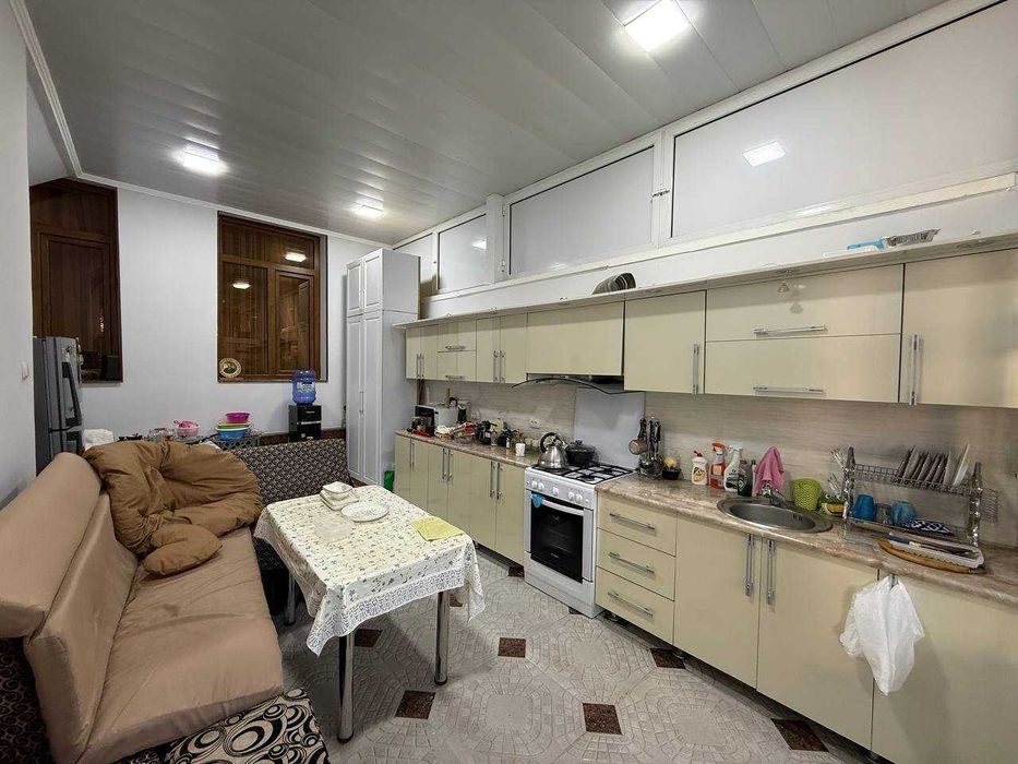 Продаётся дом в центре города 10 соток со всеми удобствами ТОРОПИТЕСЬ