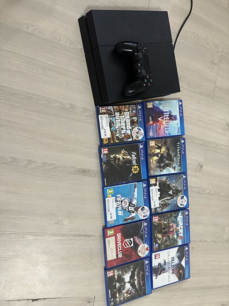 Vand ps4 cu  512 Ggb ps-ul vine cu toate jocurile din îmagine