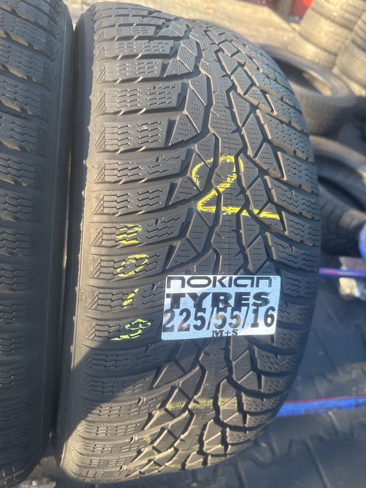 225/55/16 Nokian