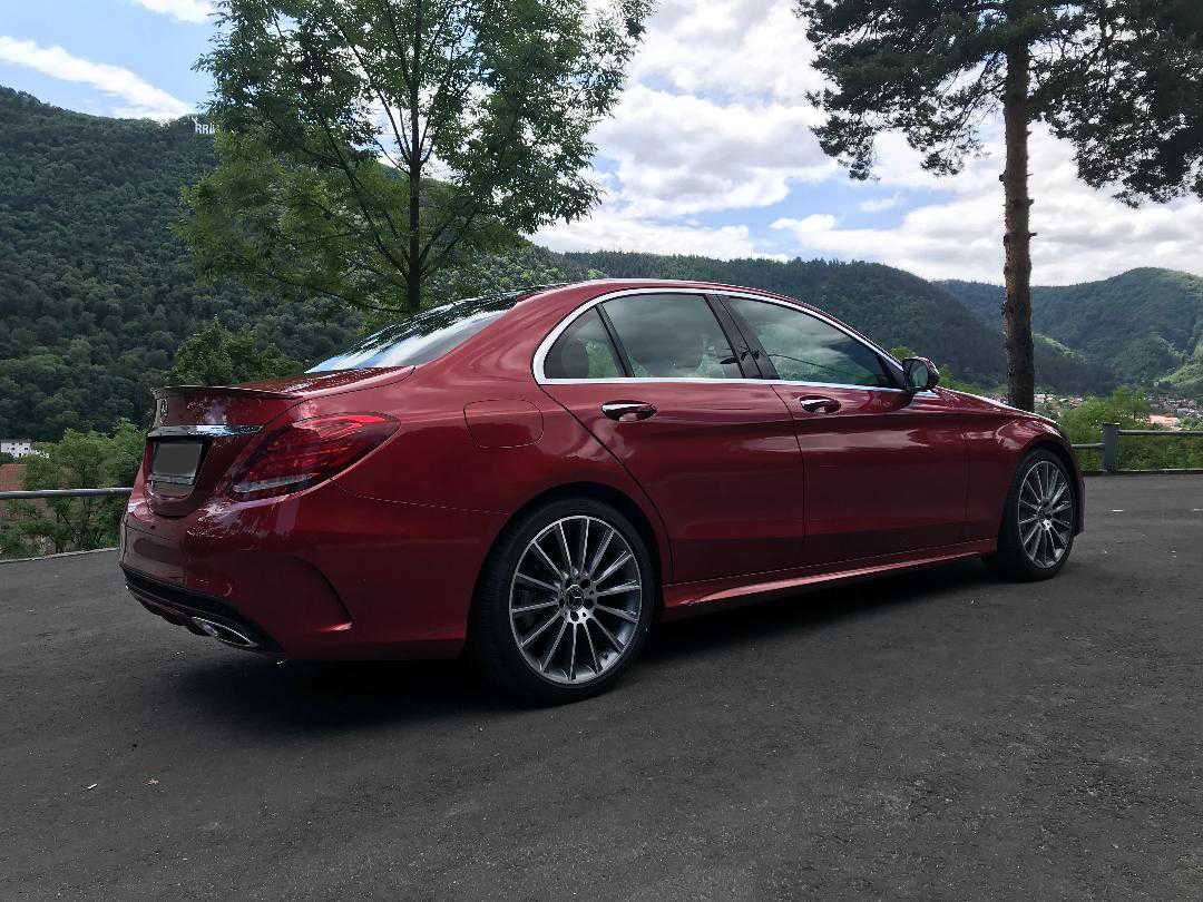 Mercedes Benz C300, pachet AMG interior + exterior, 80000 KM rulati