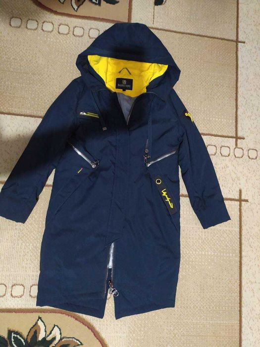 Продам осенне-весеннюю куртку 44-46 размер