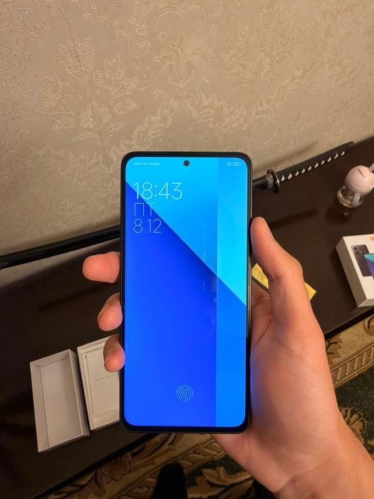 Продаю смартфон Redmi Note 13 5G