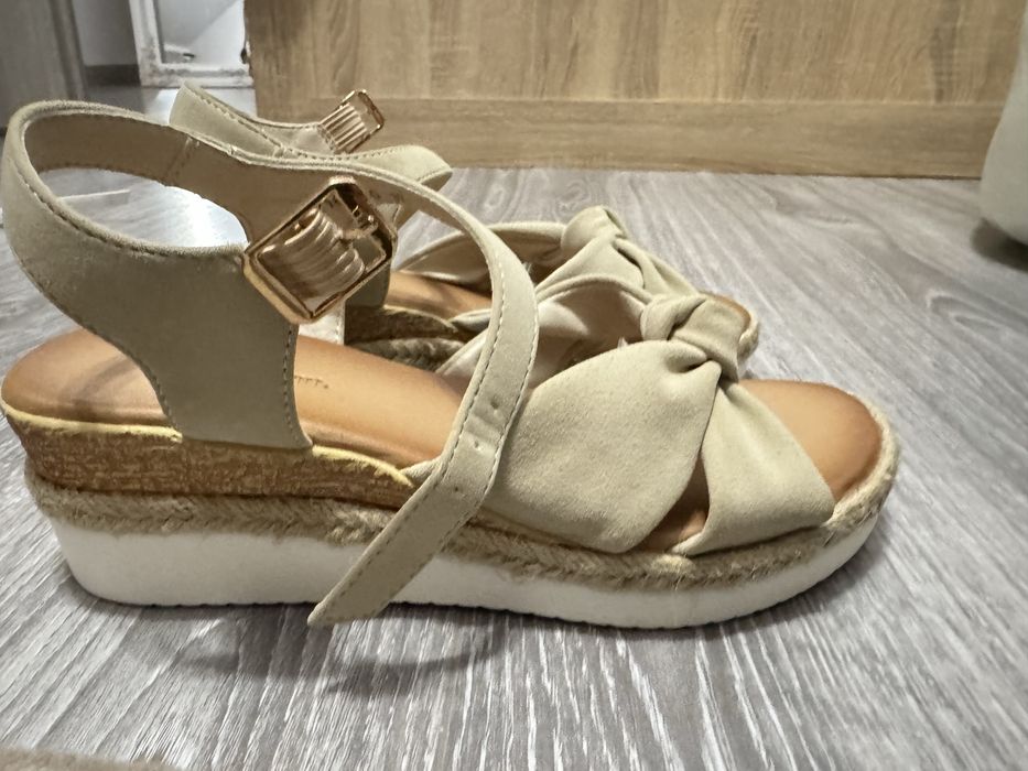 Sandale Clara Barson, marimea 37
