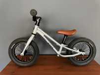 Bicicleta Early Rider Charger 12 Copii