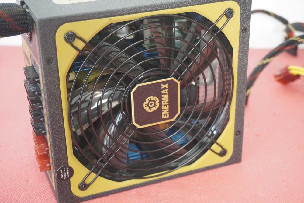 Захранване Enermax 700W Gold - 2х 8pin CPU! / вкл ДДС