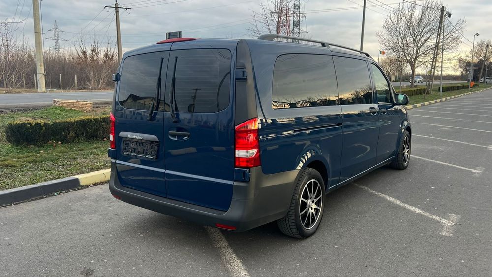 Mercedes Vito cu locuri