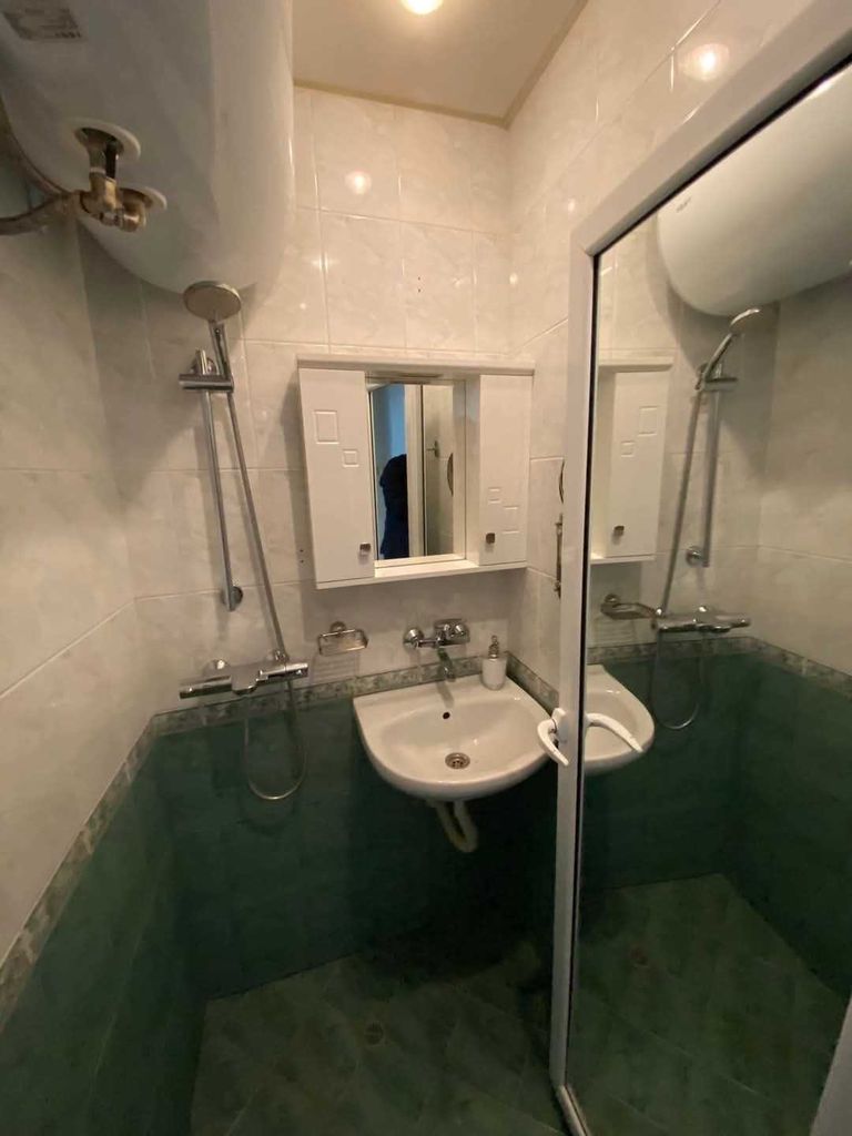 Дава се под наем Тристаен апартамент в Бургас, Лазур - 70 кв.м за 550 € - Снимка #6