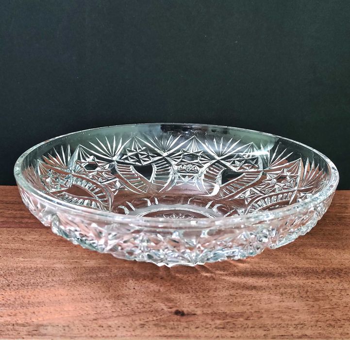 Много масивна кристална фруктиера с удебелена основа