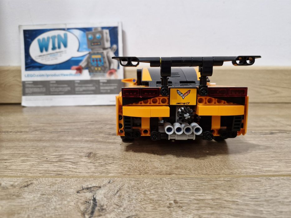 Lego technic Chervolet Corvette ZR1 42093