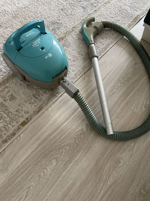 Пылесос б/у