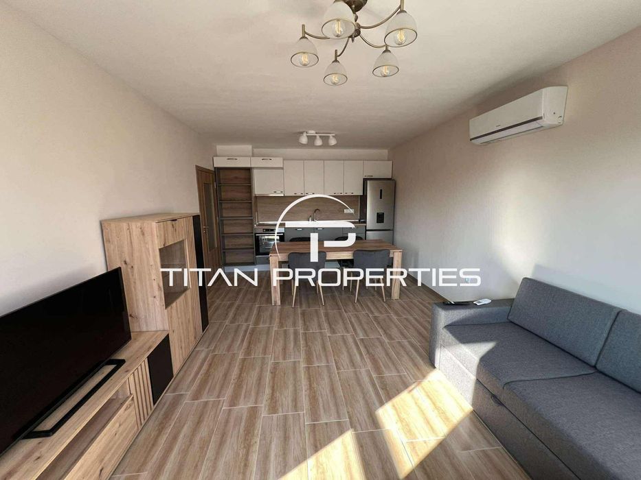 Дава се под наем Тристаен апартамент в Варна, Център - 104 кв.м за 1380 € - Снимка #4