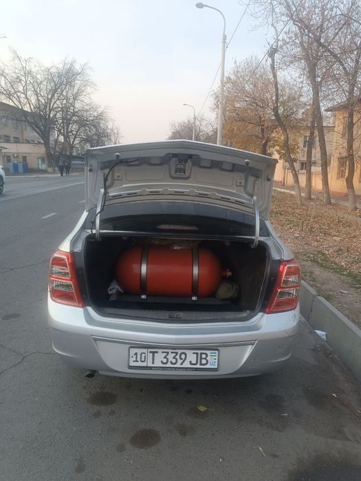 Продаю свой Кобальт равон