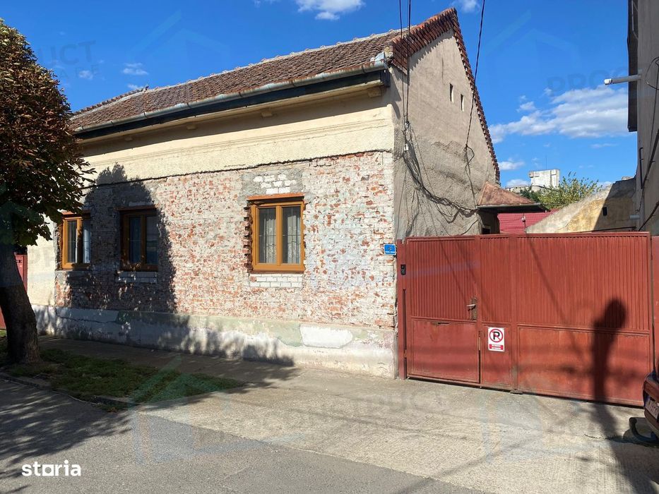 Casa cu teren 474 mp si potential de renovare – Zona Dambovita
