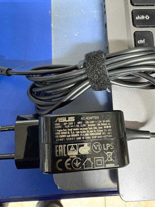 Laptop ASUS Vivobook X515MA-BR062T cu procesor Intel Celeron 8Gb 256Gb