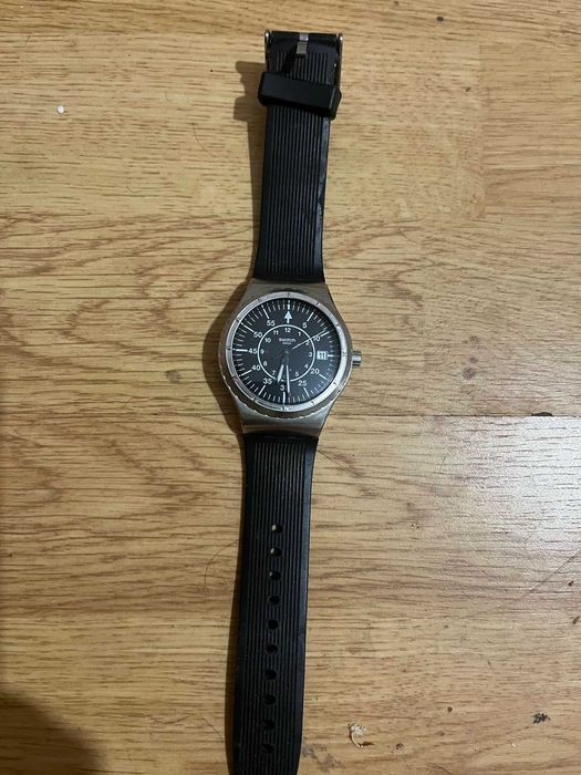 часовник Swatch-автоматичен ,механичен.