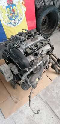 Vând motor Opel Vectra c 1.8 benzina z18xe cu toate anexele, motorul a