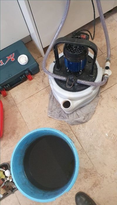 Curățare chimica centrale termice, calorifere și instalații pardoseala