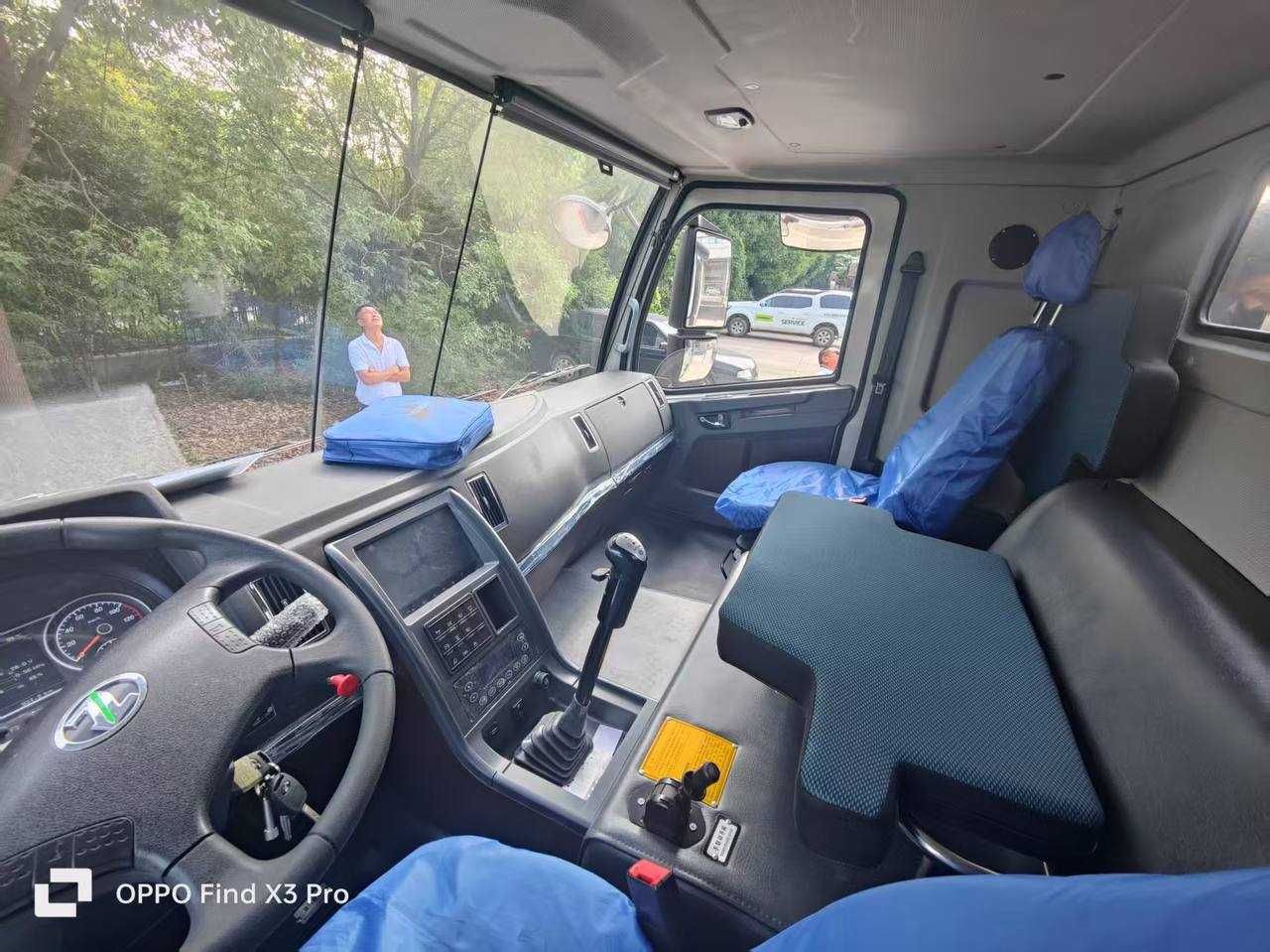 Автокран 50 т новый