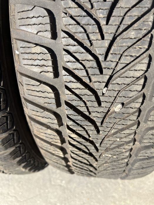 2 бр. зимни гуми 205/60/16 Sava 6,5 mm DOT 2915