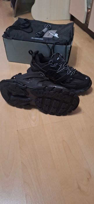 Balenciaga Track