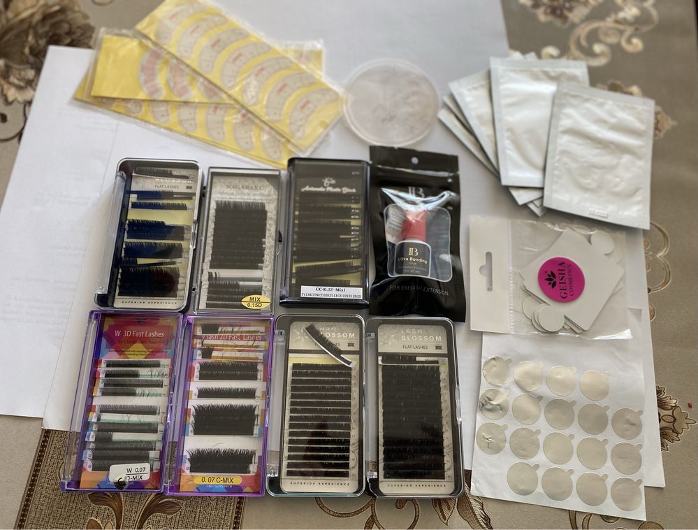 Kit pentru aplicat gene Lashes / Gene si accesorii