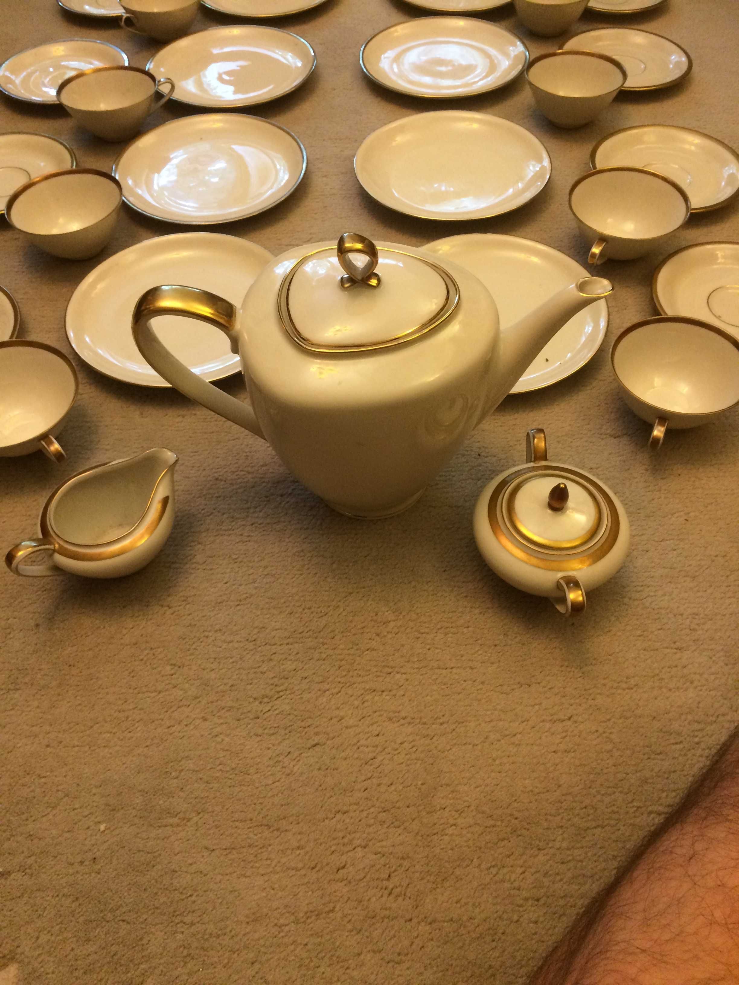 Serviciu cafea si desert portelan ESCHENBACH Germania 27 piese bibelou