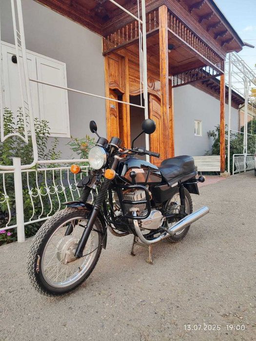 Ява 350 чёрный свет