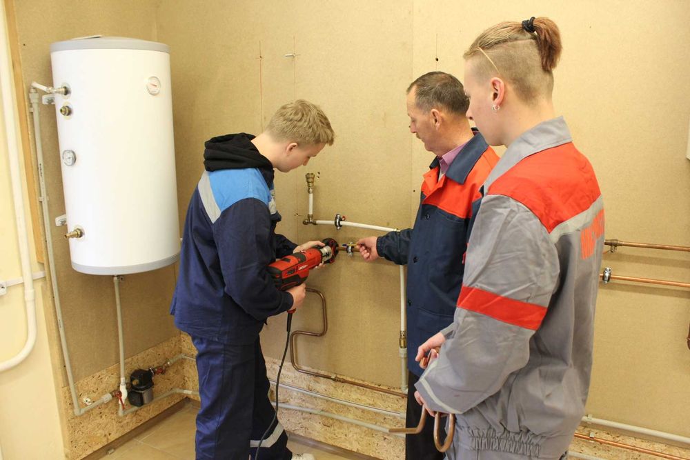 Сантехник Монтаж установка отопления, радиаторов отопление, котлов