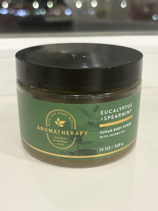 Продам новый сахарный скраб Aromatherapy - Bath and body works