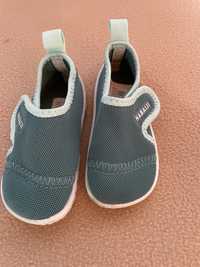 Бебешки плажни обувки Декатлон