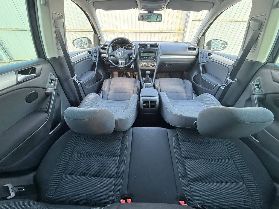 VW GOLF 6 1.6 tdi* 105 cp* 2011* IMPECABIL!!!