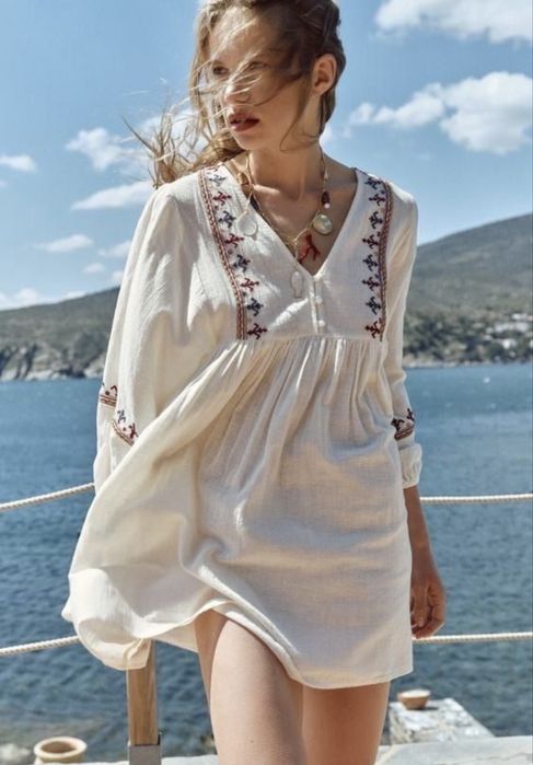 Платье Zara с этикеткой