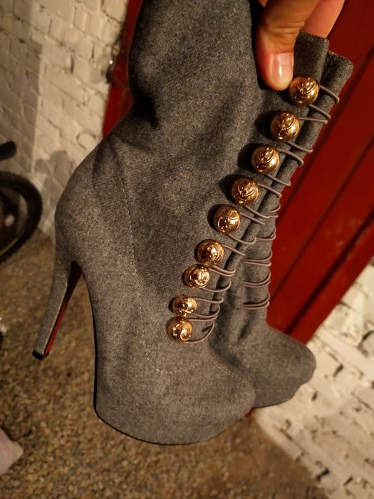 Лабутены Италия 35 размер