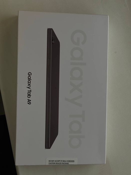 Срочно продаю Samsung Tab A9 4/64